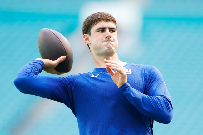 NFL Fans Roast Daniel Jones For Wobbly Throw At Giants Practice