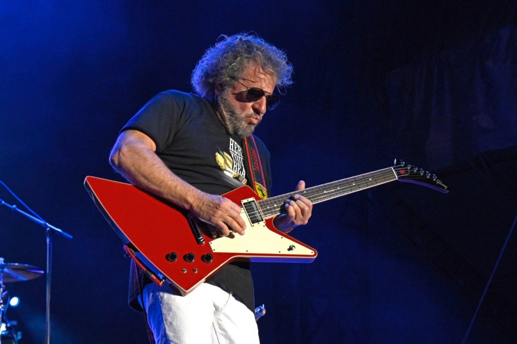 Sammy Hagar Belts Out A Cover Of 'My Hero' By The Foo Fighters With Dave Grohl's Blessing