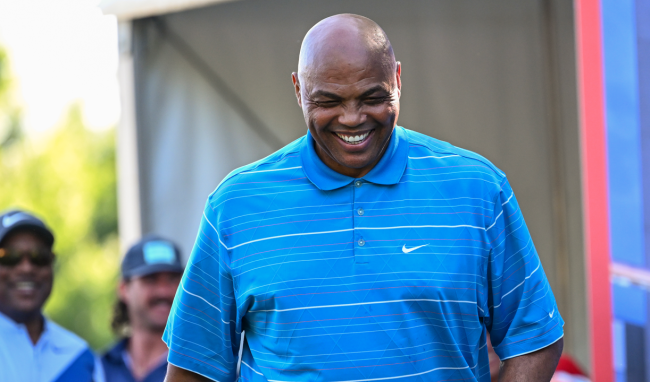 Charles Barkley Has No Idea How To Operate A Cell Phone Camera Video