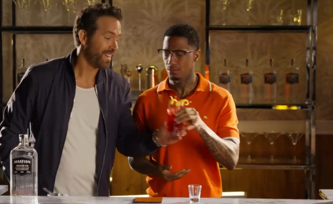 Ryan Reynolds Nick Cannon Star In Gin Ad Poking Fun At Fatherhood