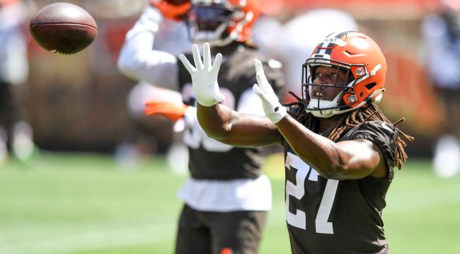 Kareem Hunt Speaks Out On The Status Of Deshaun Watson