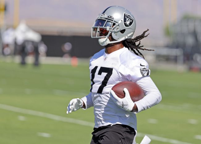 davante-adams-bold-comparison-aaron-rodgers-derek-carr