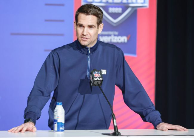 new-york-giants-reportedly-in-talks-surprising-trade
