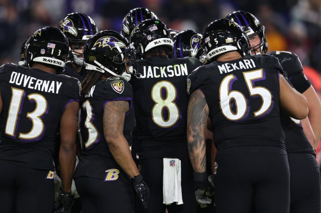 Ravens Fans Celebrate As Lamar Jackson Shows Up To Training Camp