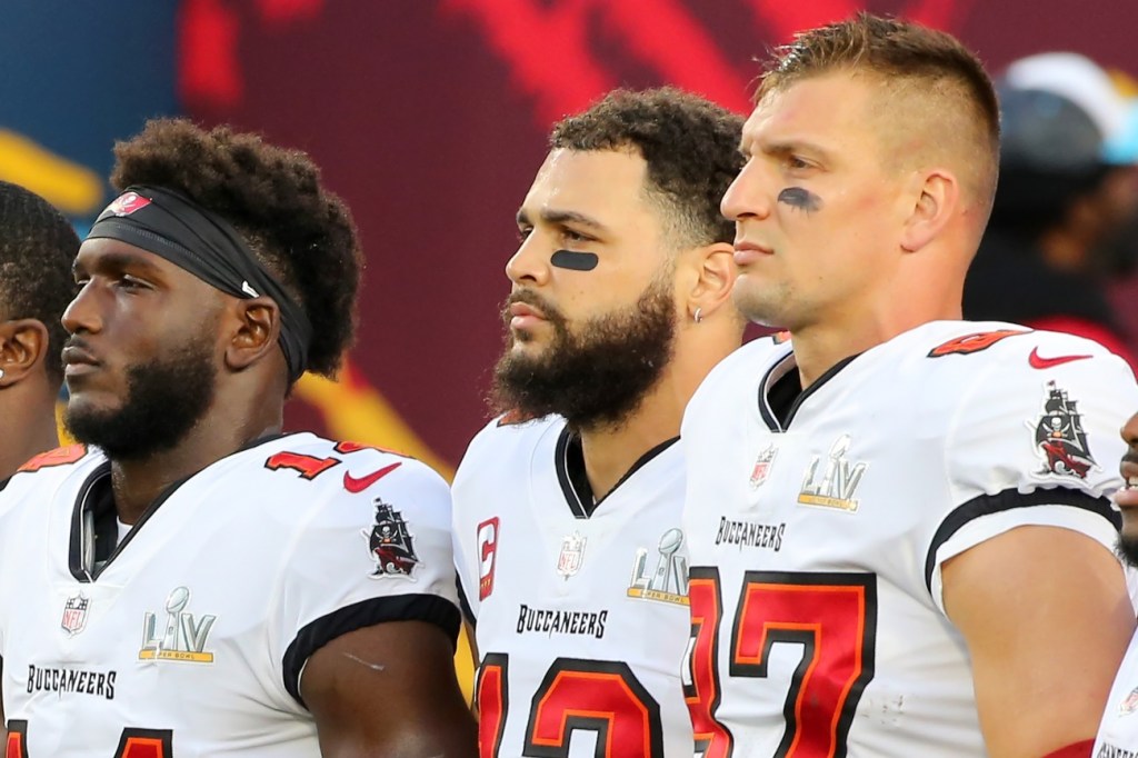 Mike Evans' Update On Rob Gronkowski's Retirement Indicates There's Still Some Hope He Comes Back