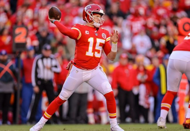 Patrick Mahomes' Perfect Leadership Convinces Orlando Brown To Stay