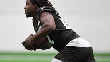NFL Fans React To Seeing The Browns Decline Kareem Hunt’s Trade Request