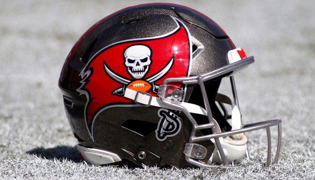 Buccaneers Delete 'Play Of The Day' Tweet After QB's Throw Roasted