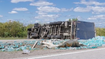 The Internet Had Jokes After Trucks Full Of Alfredo Sauce And Tomatoes Spilled Over On Highways