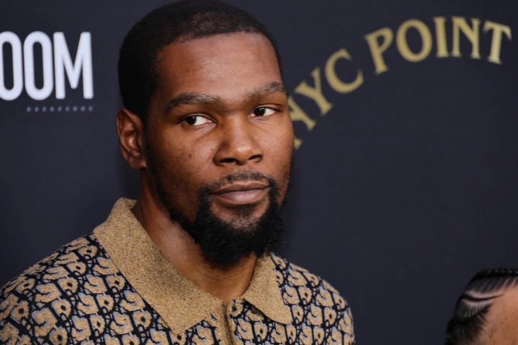 Kevin Durant Nuked A Stranger On Twitter When They Were Foolish Enough To Disrespect Him