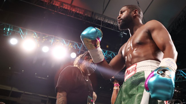Floyd Mayweather Reportedly Fighting Another YouTuber In Upcoming Dubai Exhibition Bout