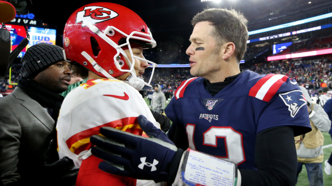 tom brady and patrick mahomes shaking hands