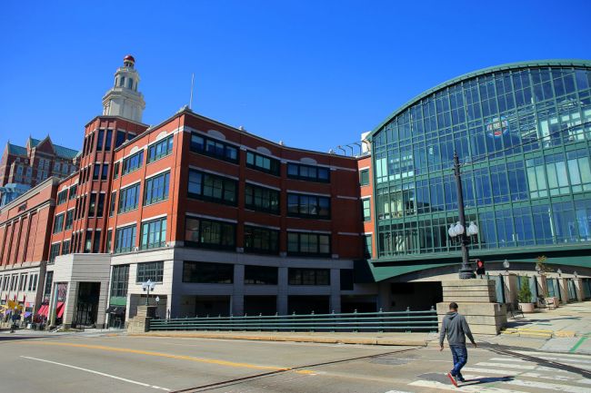Michael Townsend, and seven other artists, lived in a 750-square-foot underground space in Providence Place shopping mall in Rhode Island for 4 years.
