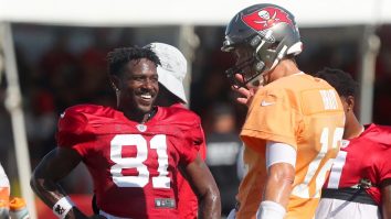 Antonio Brown Shares Insanely Wild Post About Tom Brady’s Wife Gisele Bündchen