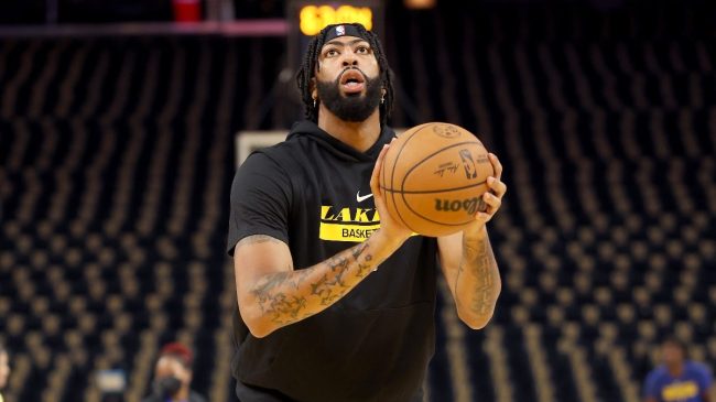 Vince Carter Keys In On One Area Anthony Davis Must Improve For Lakers