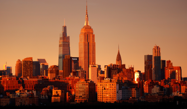 Mystery Man In A Suit Spotted Jumping Across Rooftops 23 Stories Above Manhattan