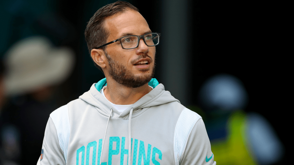 Mike McDaniel Asked About Working With Robert Saleh And Reveals Their Genuinely Hilarious Past