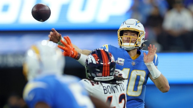 Justin Herbert couldn't throw one measly touchdown for Draftkings bettors 