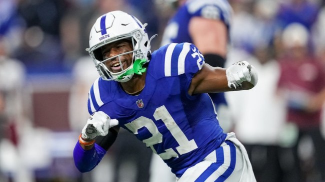buffalo-bills-gm-has-hilarious-comment-about-trading-for-nyheim-hines
