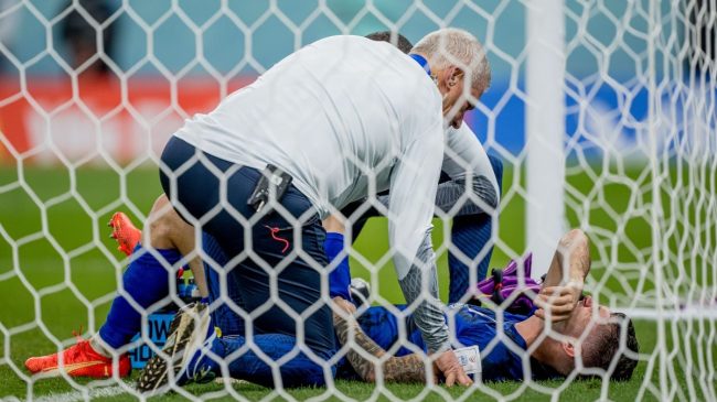 Christian Pulisic Posts Epic Celebration Pic From Hospital