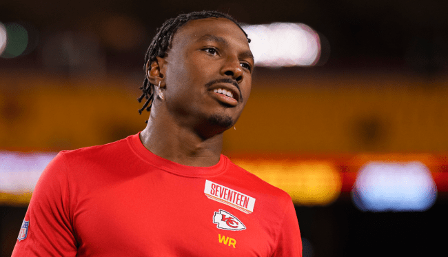 Mecole Hardman Fakes Destroying His TV While Watching Chiefs Game