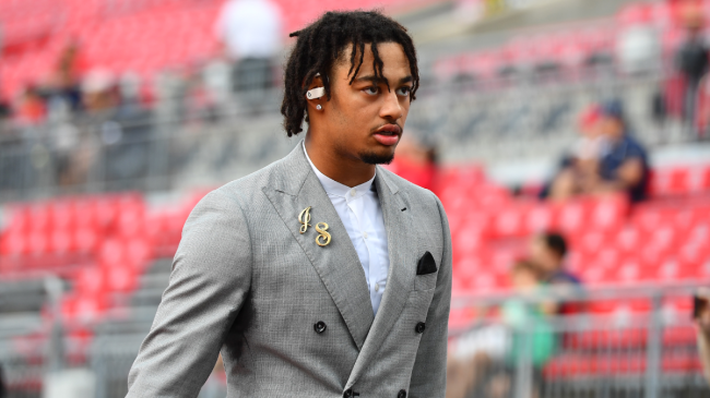 Jaxson Smith-Njigba prepares for a game at Ohio State.
