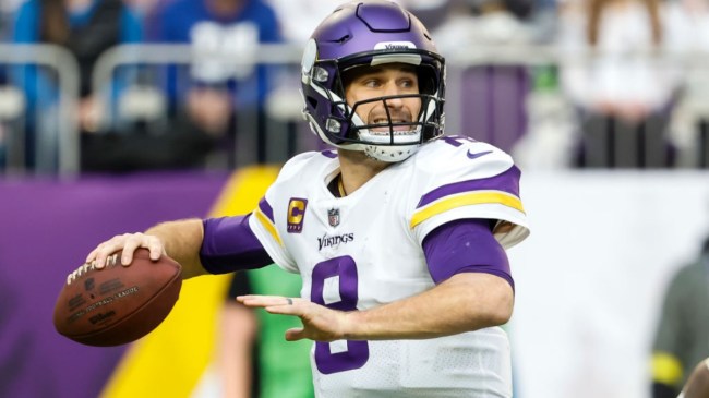Kirk Cousins throwing