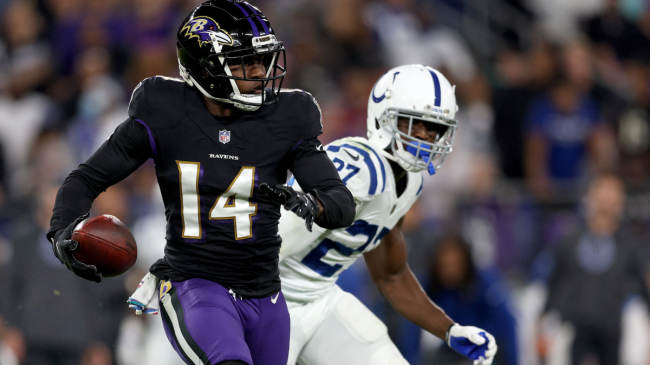 Sammy Watkins runs with the ball.