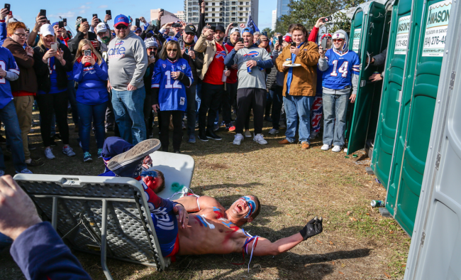 bills mafia table smash