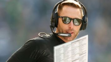 Kliff Kingsbury’s Model Girlfriend Takes Stunning Beach Photos While On Vacation