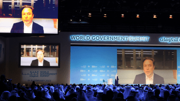 Elon Musk Speaks Out On UFOs And Aliens At World Government Summit