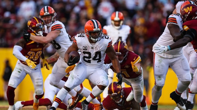 Cleveland Browns running back Nick Chubb accelerates through the hole.