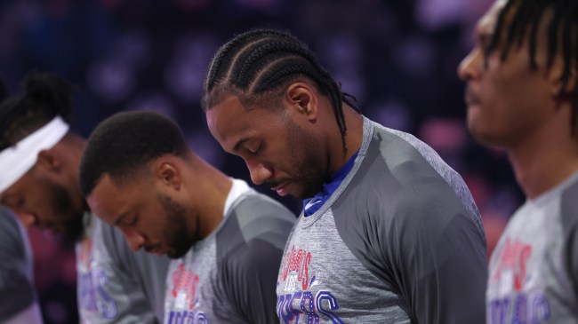 Kawhi Leonard and Clippers teammates