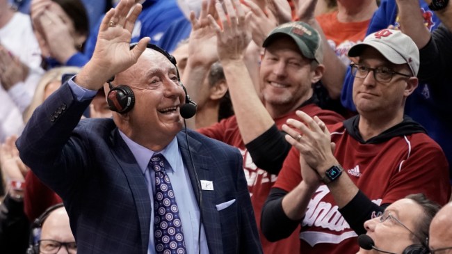 Dick Vitale waves to the crowd.