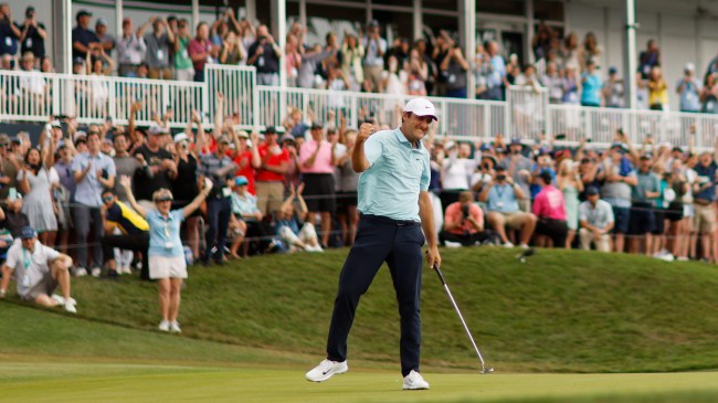 Scottie Scheffler sinks a putt to win the Players Championship.