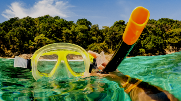 Couple Sues Snorkeling Company For Allegedly Abandoning Them In The Middle Of The Ocean