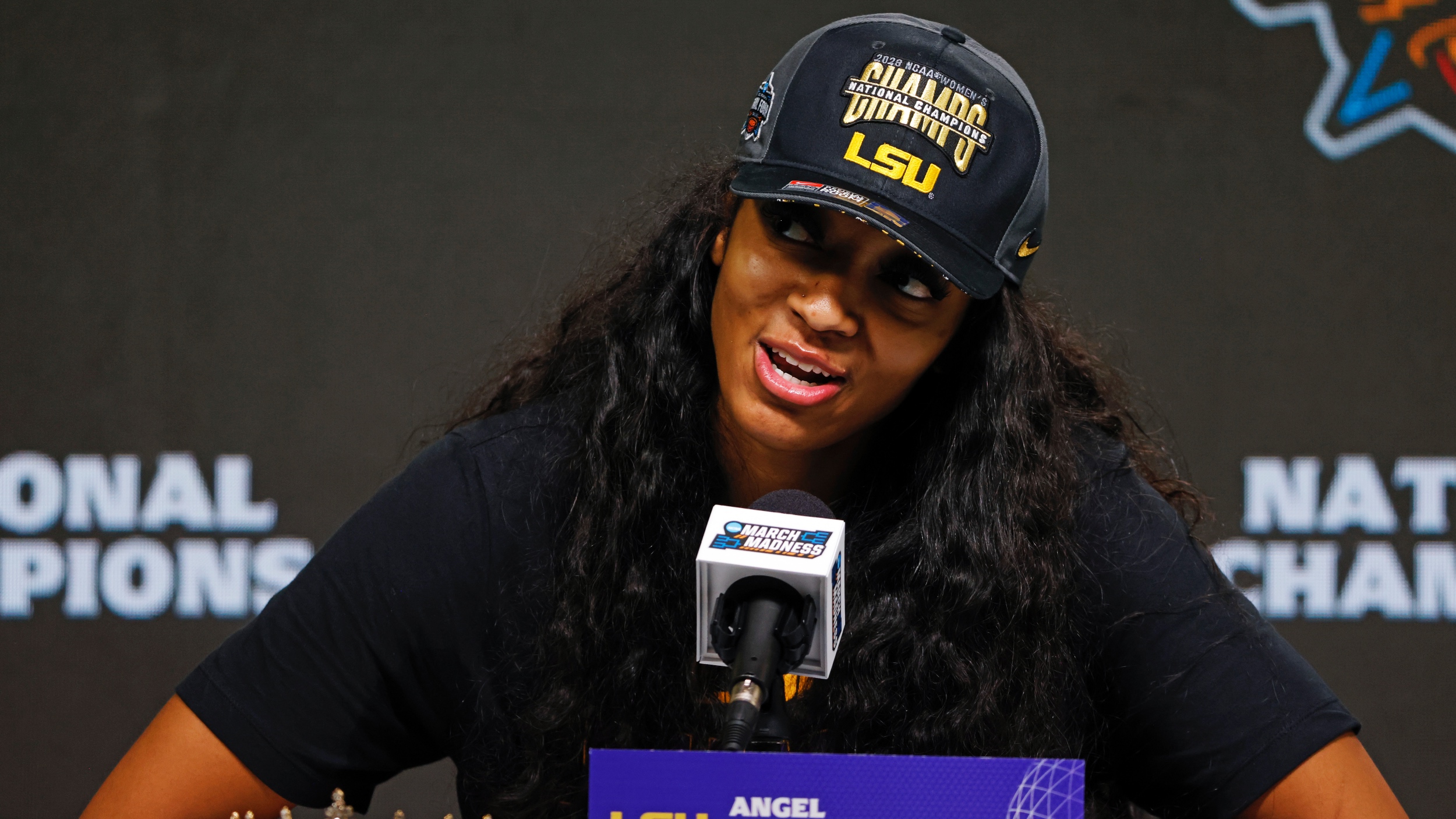 Angel Reese LSU basketball