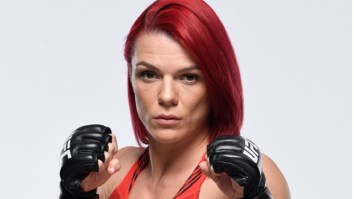 UFC Star Gillian Robertson’s Pool Bathing Suit Photo Goes Viral
