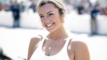NFL Reporter Annie Agar Stuns Beachside After Going Viral For Roasting Tyreek Hill