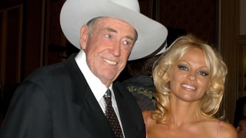 Poker Hall Of Famer Dewey Tomko Reveals How Doyle Brunson Made More Money Playing Golf Than Tiger Woods