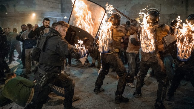 Extraction 2. Chris Hemsworth as Tyler Rake in Extraction 2. Cr. Jasin Boland/Netflix © 2023