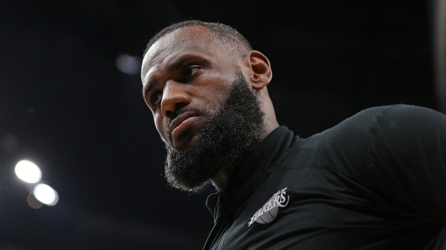 LeBron James gets ready before a Lakers playoff game.