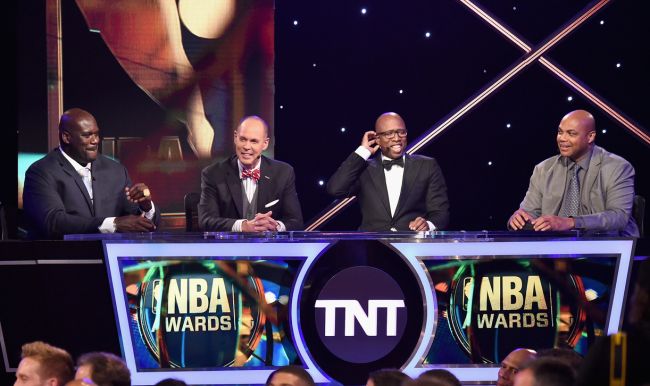 shaq ernie kenny charles on set