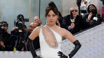Aubrey Plaza Goes Viral For Jumbotron Antics At WNBA Game