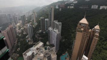 Instagram Daredevil Known For Skyscraper Stunts Falls 68 Floors To His Death