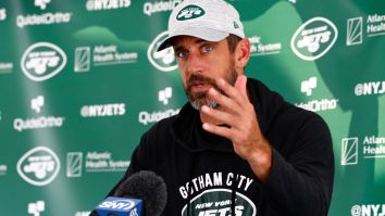 Jets Players And Coaches Are Praising Aaron Rodgers For Something He Did OFF The Field