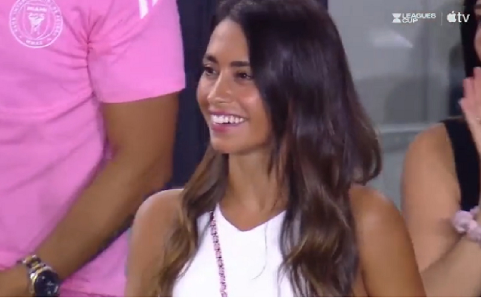 Messi wife in the stands