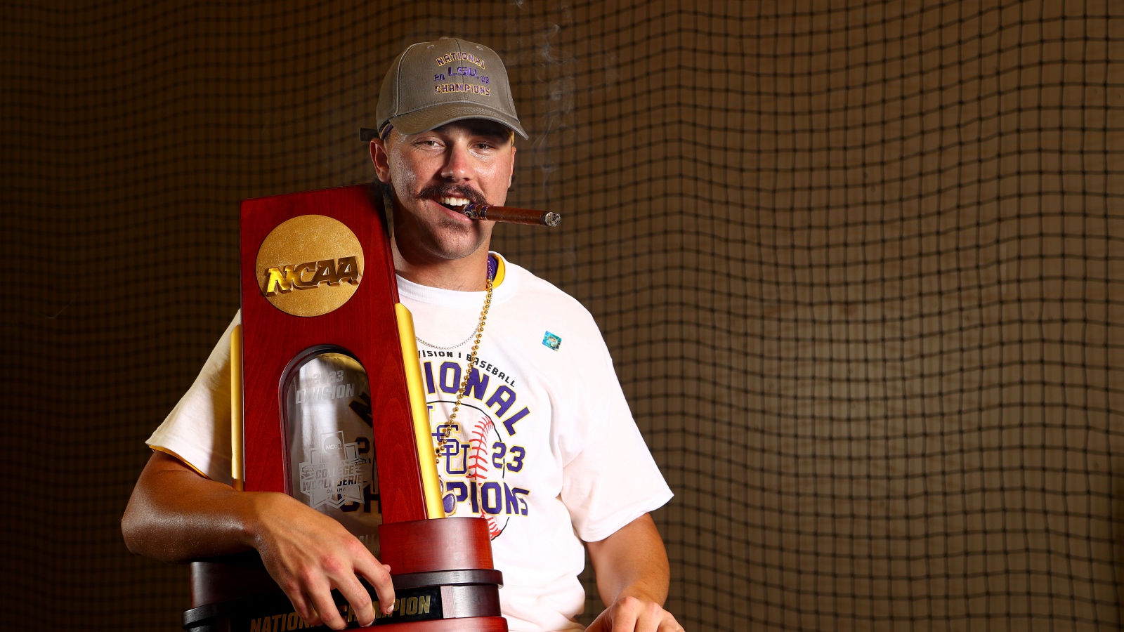 Paul Skenes LSU Baseball champion