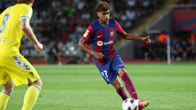 Lamine Yamal in his first start against cadiz