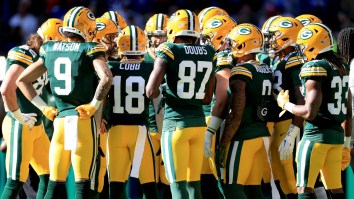 Bears Sign Veteran Packers Player To Help Justin Fields On Offense
